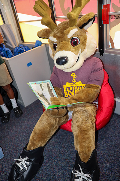 Deer Park book bus